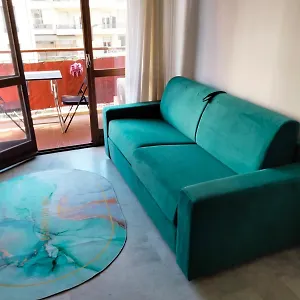 Apartment F1 Pres Tramway Et Nice